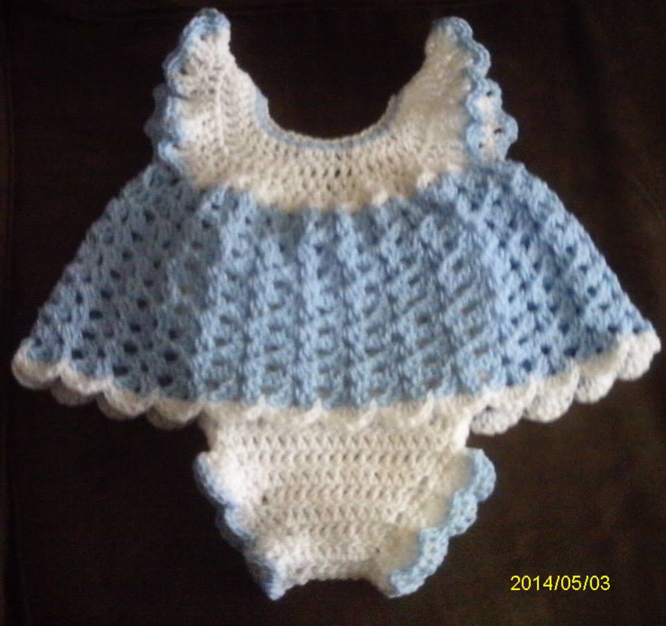 Newborn Baby Girl Blue & White Soaker Set